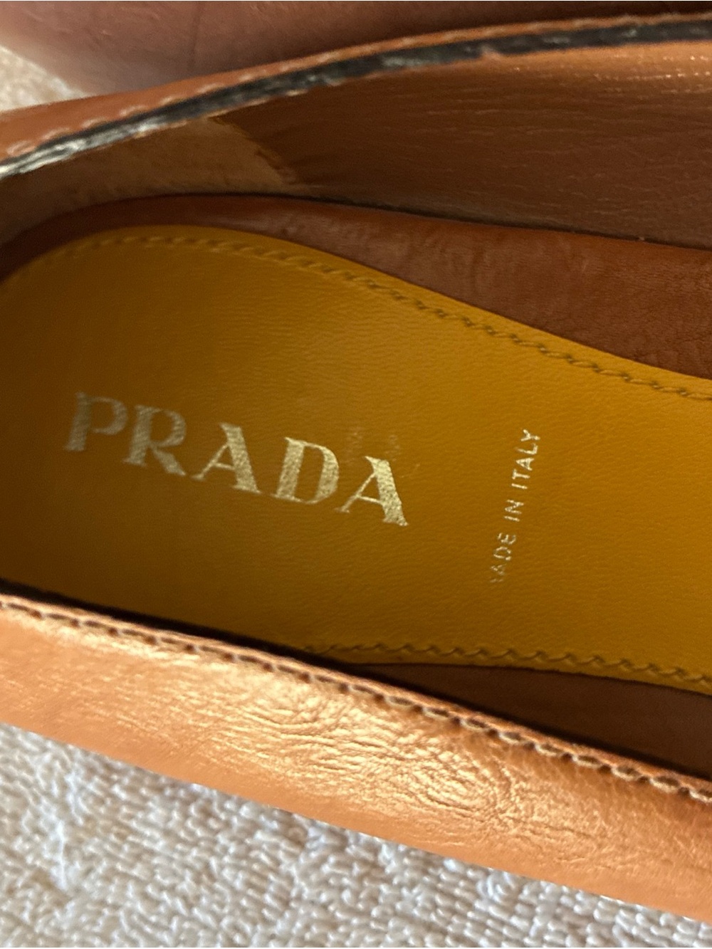 VNTG PRADA Two-Tone Leather Ballet Flats Yellow Tan Cutout Ballerina Sz 10US/40E - Picture 4 of 7